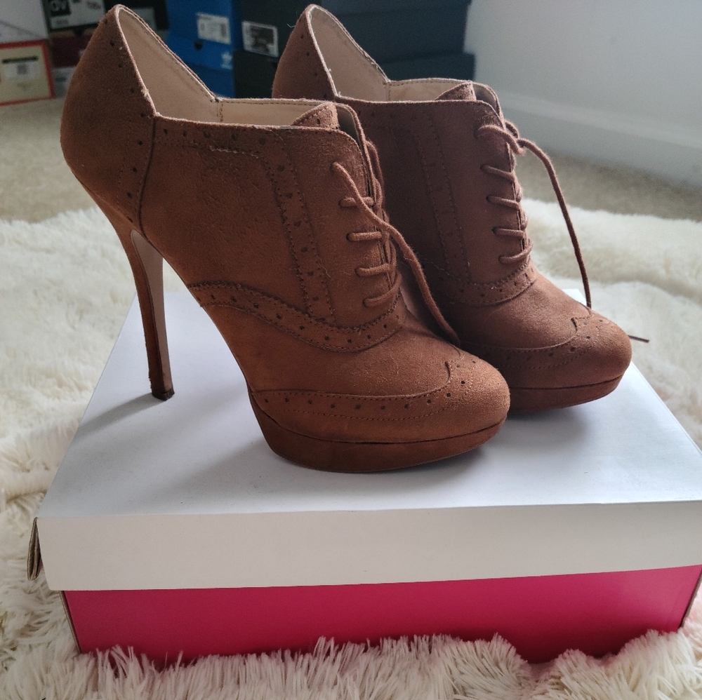 Suedette Oxford heels